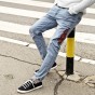 2017 Men New Autumn Embroidered Flowers Ripped Holes Washed Blue Denim Jeans Men Slim Brand Design Fashion Long Pants Jeans