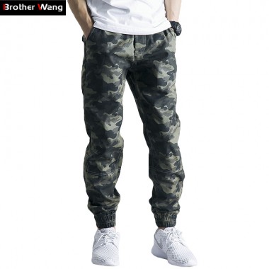 Brother Wang Brand 2018 new men harem pants fashion trend Hip-hop Camouflage pattern Slim Elastic waist casual pants trousers