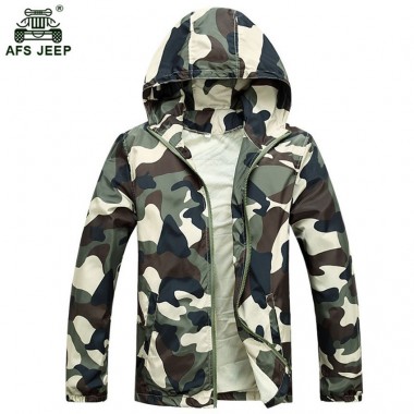 Free Shipping 2018 Hot Sale Mens Outwear Thin Jackets Coats Fashion Camouflage Jacket Summer Male Hooded Sunscreen Coat Cheap